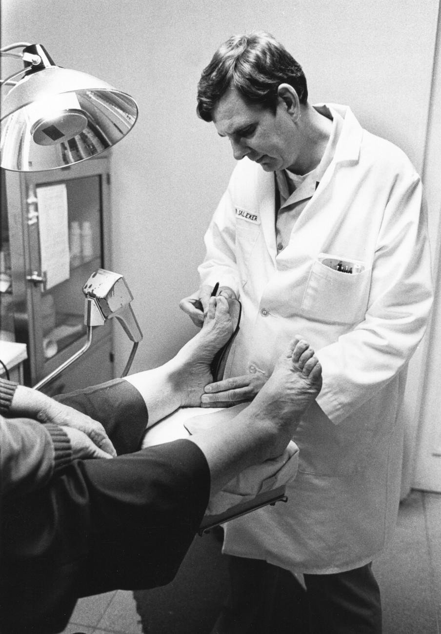 Diabetic foot care guide — daily habits that protect your feet